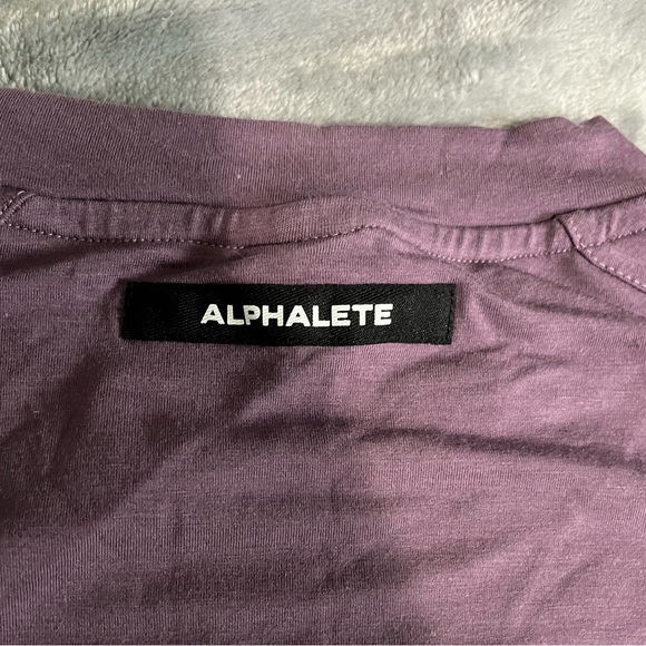 Alphalete Premium Tank-top size Large - Picture 3 of 3